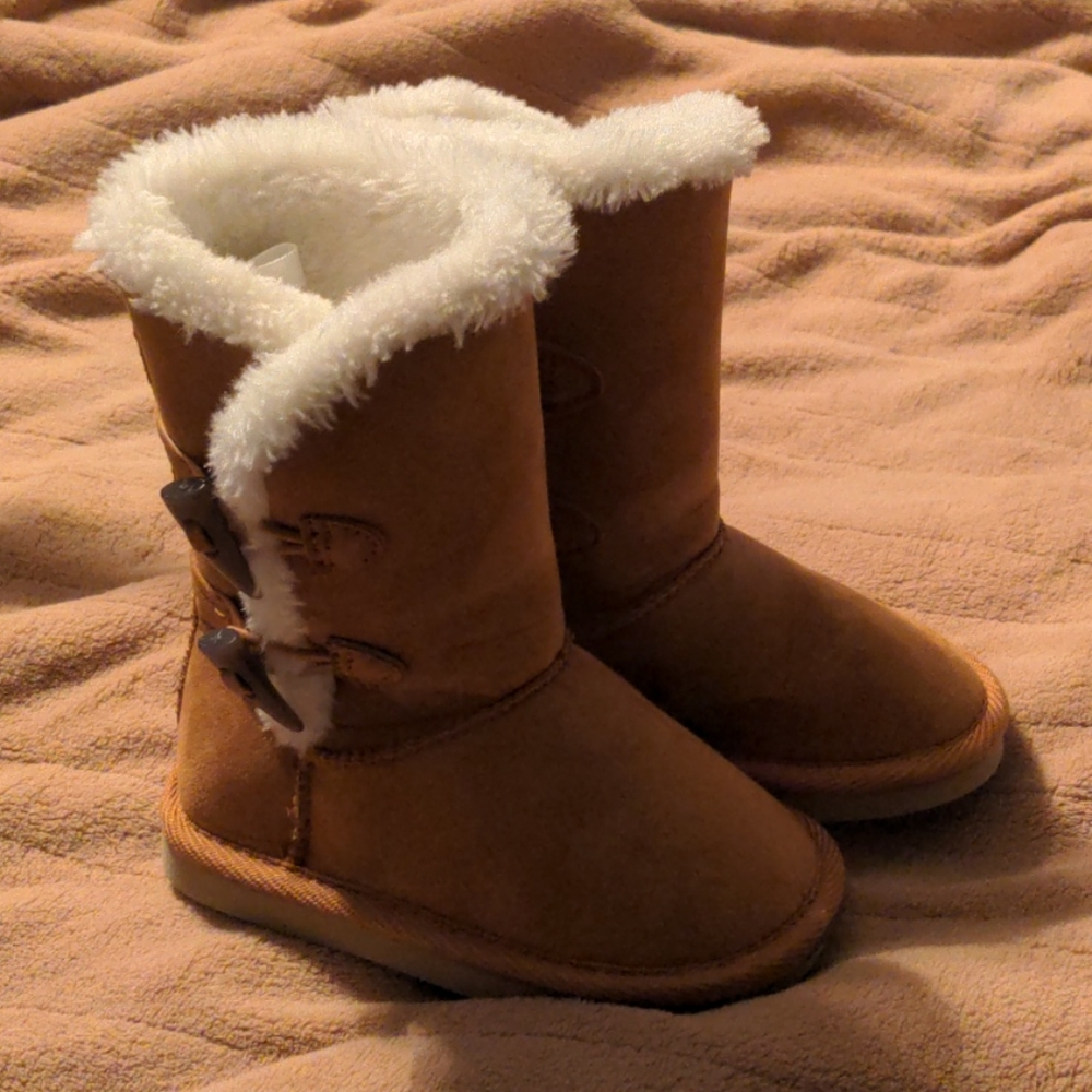 Old Navy Adoraboots Toddler Sz 7
